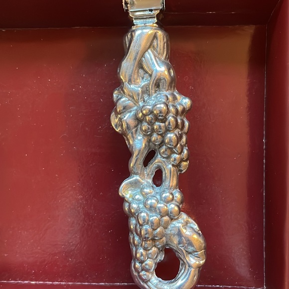 ARTHUR COURT Cheese Servers (2) Grape Pattern New in Box - Picture 3 of 8